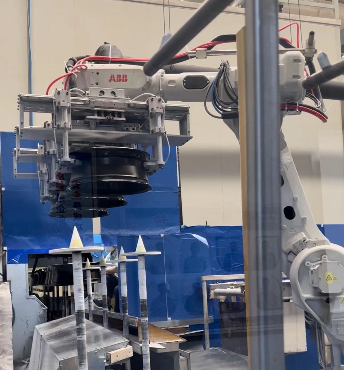 案例展示-金屬搬運